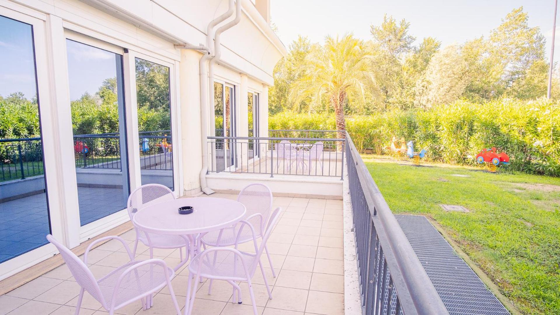 Relais Du Lac Village - Italian Homing Desenzano del Garda Exterior photo